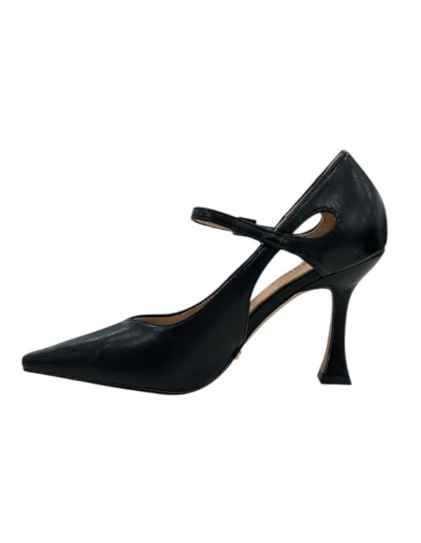 962977B9C5E1FBFE35325401BCF5B966_ DecollÈttÈ kiss kriss