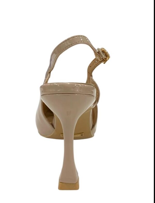 BCD316B9FC739A46C0BB3AD18449A04B_ Chanel kiss kriss