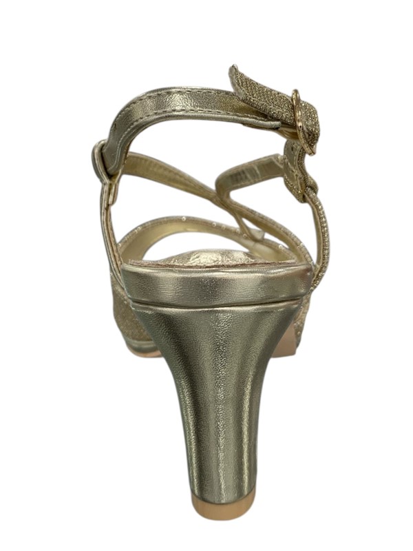 50662375369609D1B1F70A755B97B52D_ Sandali kiss kriss