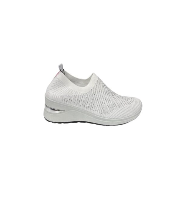 Sneakers coveri