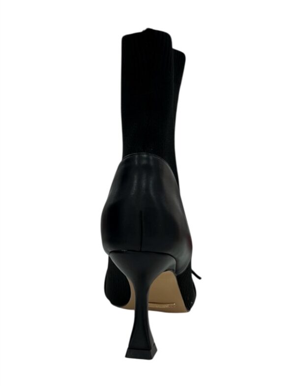 A2B2859382419F18460EFCC67CCC205C_ Tronchetto kiss kriss