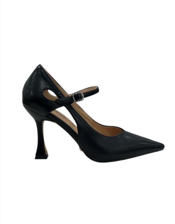 B50A080426FC46D2889A8B157FBAEF2E_ DecollÈttÈ kiss kriss