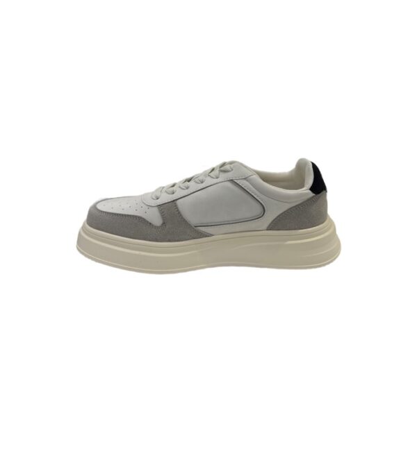 Sneakers refrigue
