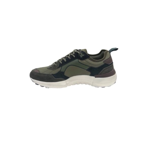 Sneakers refrigue