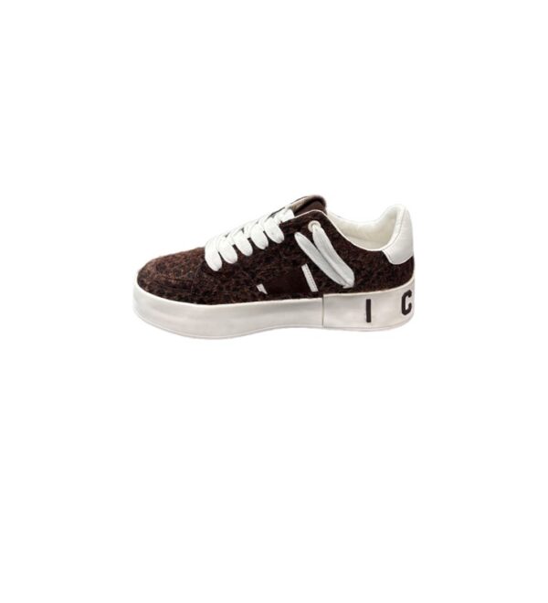 Sneakers icon
